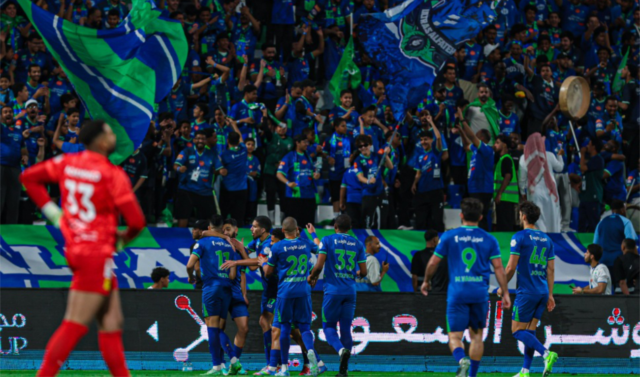 Al-Ittihad lost 2-0 at Al-Fateh on a dramatic Thursday as Al-Hilal defeated Al-Khaleej 3-0 to ensure that the Saudi Pro League title race is wide open with just six games to go. (X/@EnFatehclub)