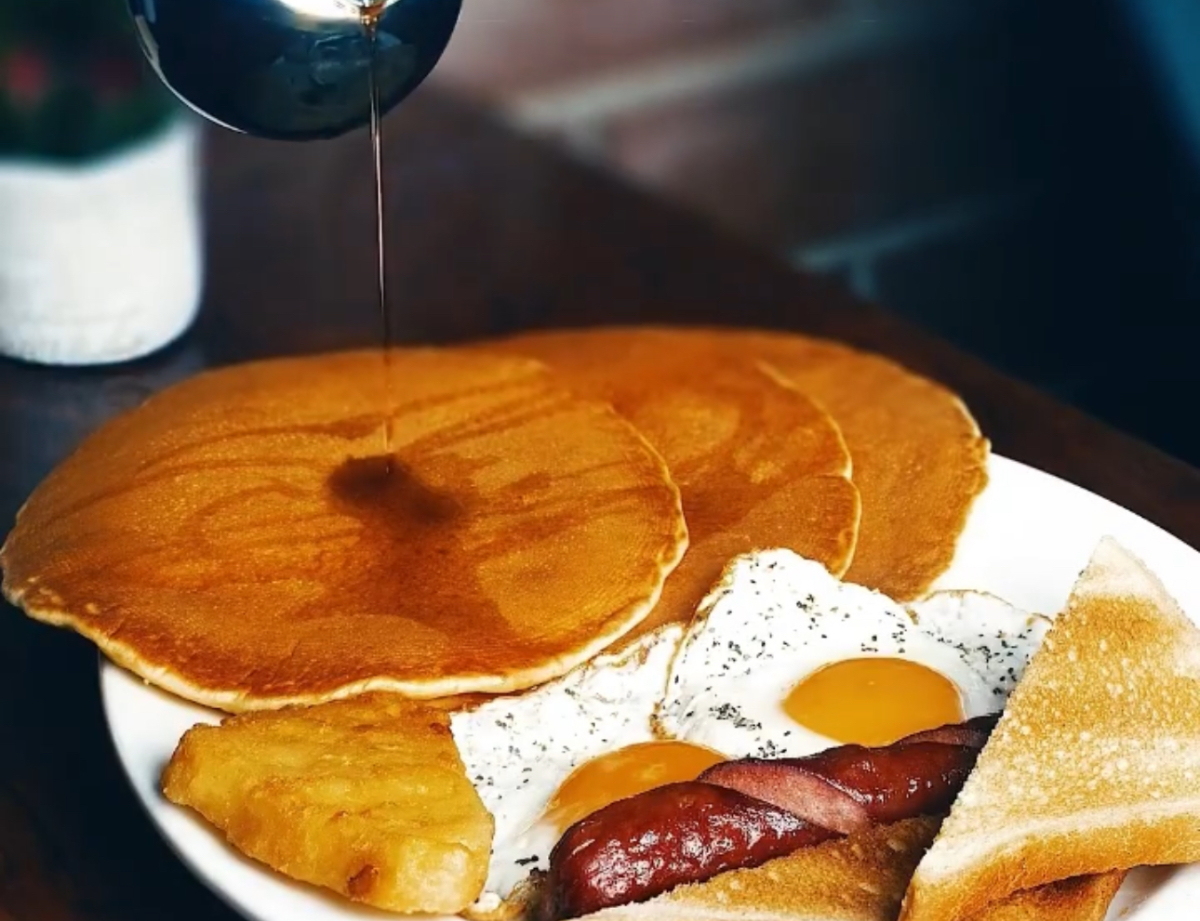 Where We Are Going Today: ‘American Corner’ – authentic American breakfast in Jeddah