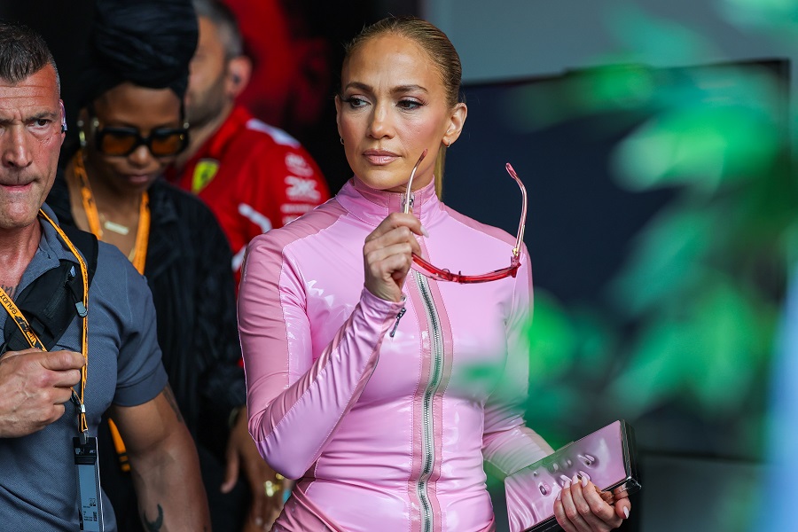 US superstar Jennifer Lopez turned heads at the F1 Saudi Arabian Grand Prix in Jeddah. (Getty Images)