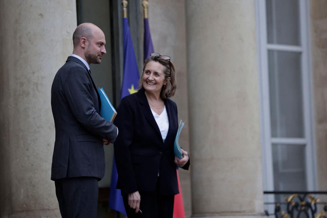France's Minister for Europe and Foreign Affairs Jean-Noel Barrot (L) and France's Delegate Minister and government's spokesperson Sophie Primas leave after the weekly cabinet meeting at the presidential Elysee Palace in Paris, on April 21, 2025. (AFP)
