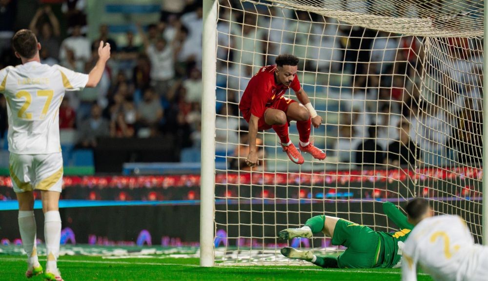 Turki Al-Ammar scores the first goal for Al-Qadsiah in their 2-1 win over Al-Nassr. (X/@AlQadsiahEN)