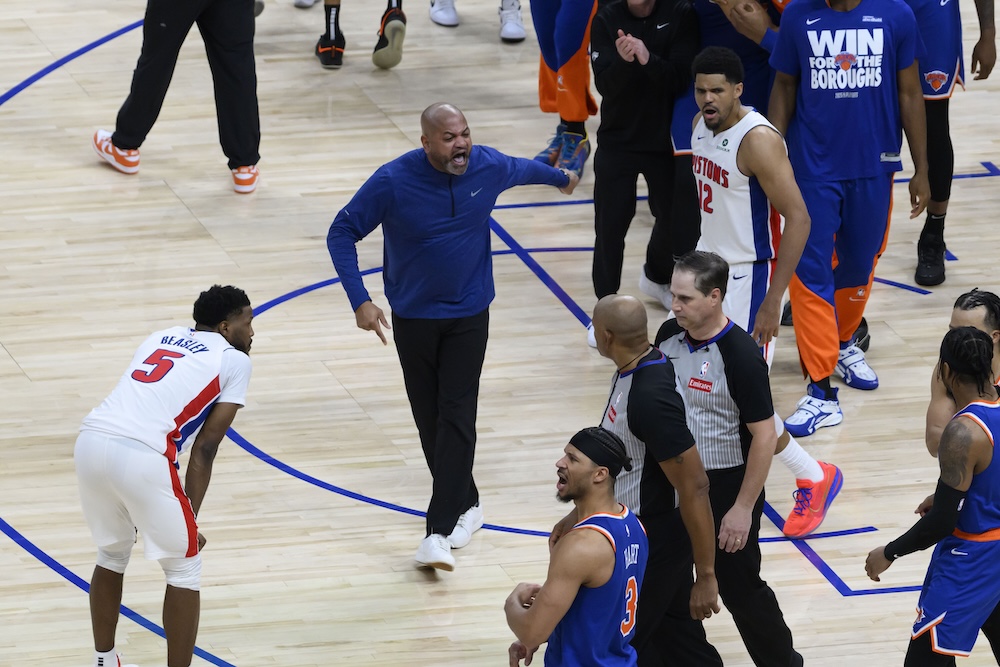 ‘No-foul call’ controversy as Knicks escape Pistons’ last-second shot for 3–1 lead