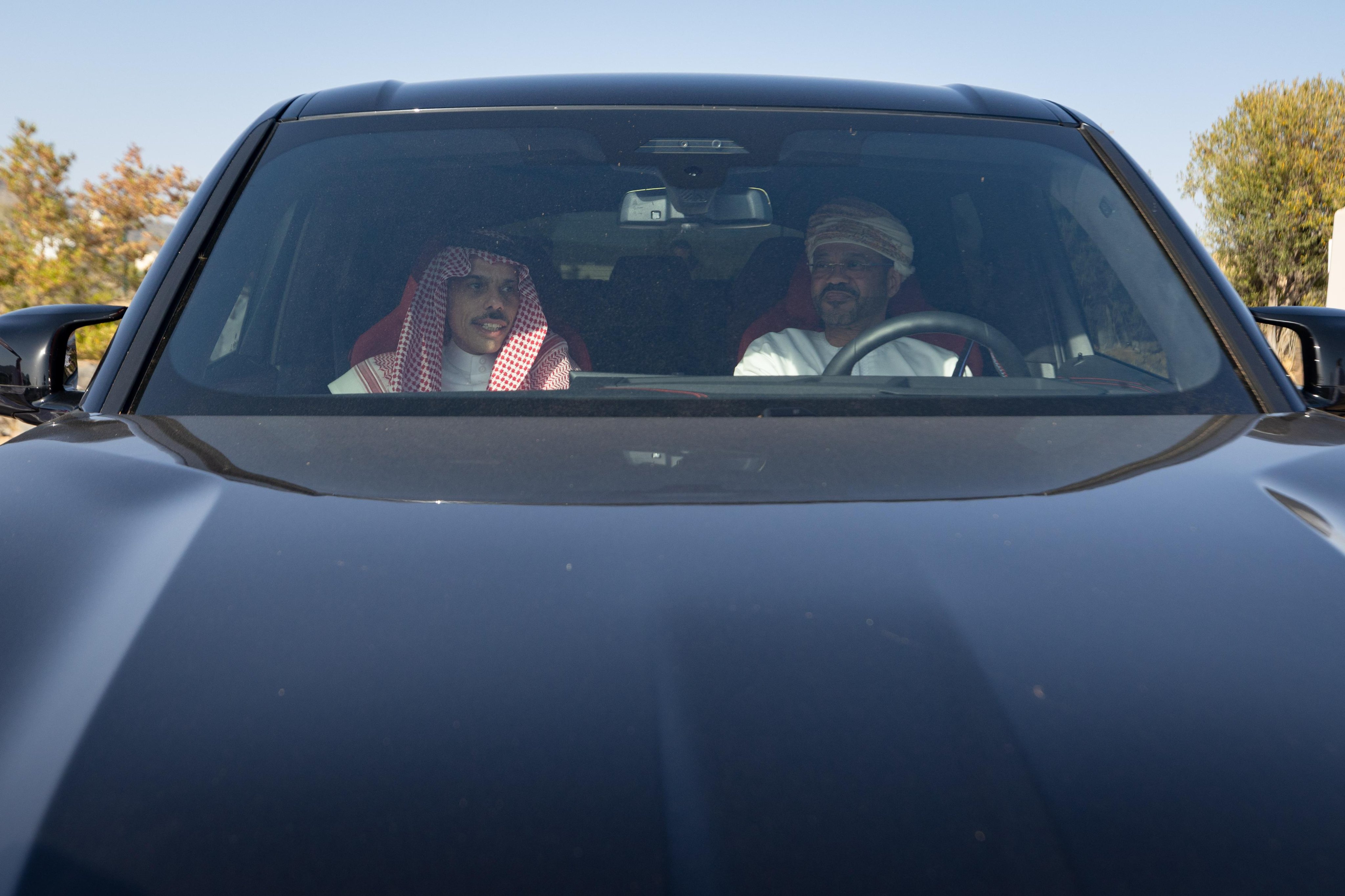 Saudi Foreign Minister Prince Faisal bin Farhan is pictured with his Omani counterpart Sayyid Badr bin Hamad Al-Busaidi in the Jebel Akhdar region on Monday. (SPA)