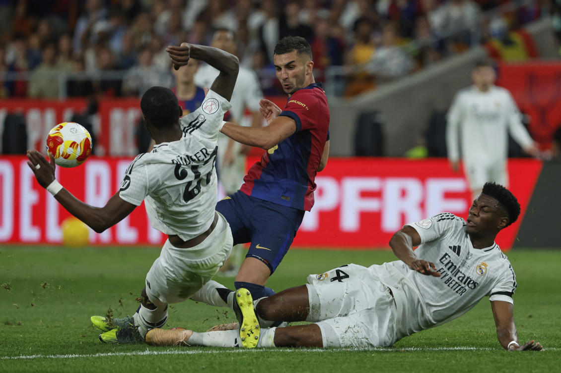 He made headlines for shouting at the referee from the bench and for apparently throwing a small bag of ice onto the field. (AP)