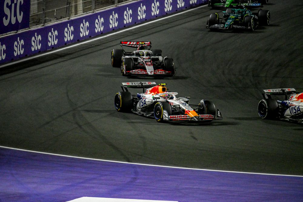 Oscar Piastri benefited from a penalty for Red Bull’s Max Verstappen to take control of the race. (AN Photo/Hashim Nadeem)