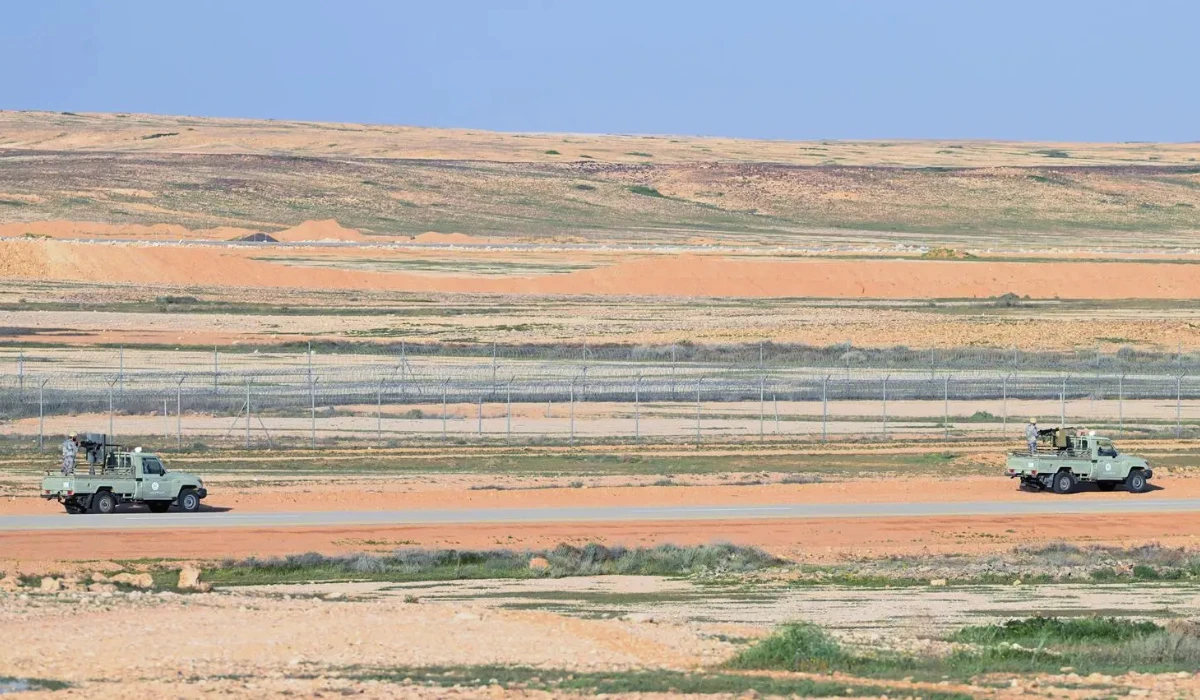 Patrols of the Border Guard in Al-Daer, Jazan, foiled an attempt to smuggle 45 kg of hashish. (SPA)