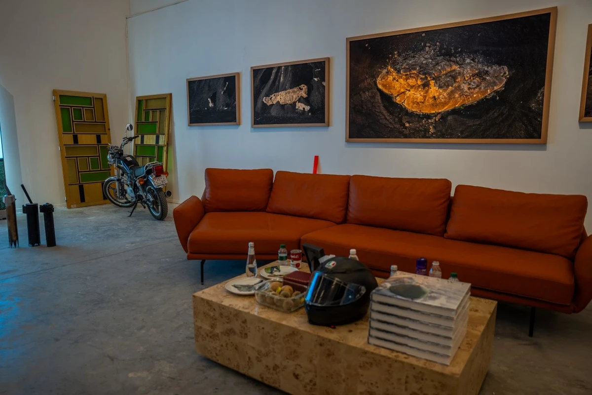 Some of the Kingdom’s leading artists — including Ahmed Mater, Moath Alofi, and Rashed AlShashai — are opening their warehouse-sized doors during the inaugural Art Week Riyadh at JAX District. (AN Photo/Huda Bashatah)