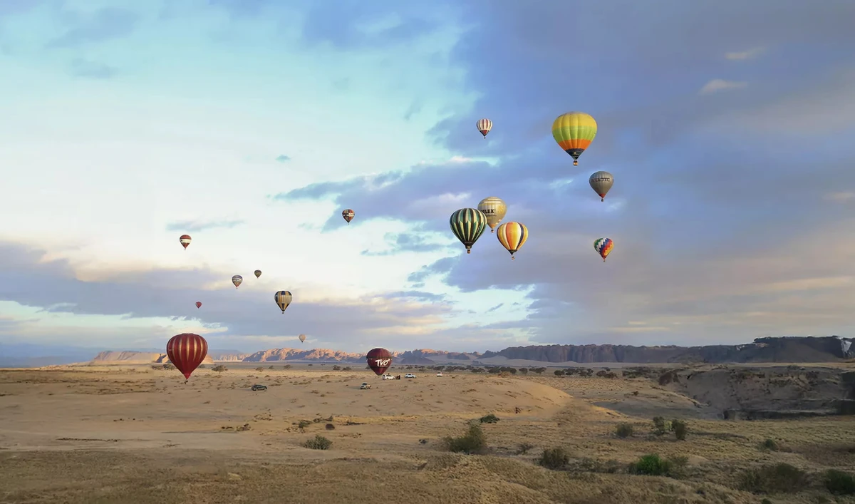 The festival highlights the area’s clear, light-pollution-free skies. (Experience AlUla)