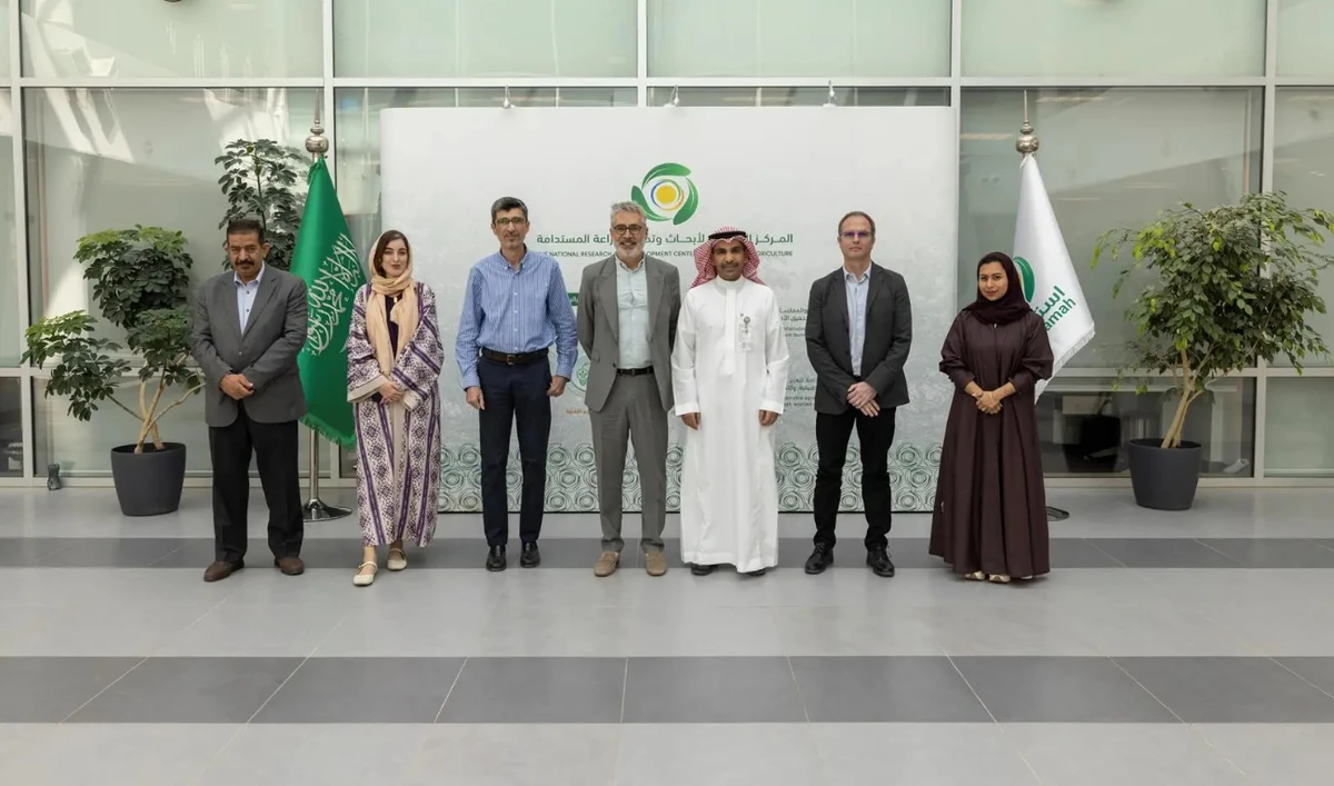 Saudi Arabia’s National Research and Development Center for Sustainable Agriculture, also known as Estidamah, welcomed a delegation from the French National Federation of Seed Potato Growers. (SPA)