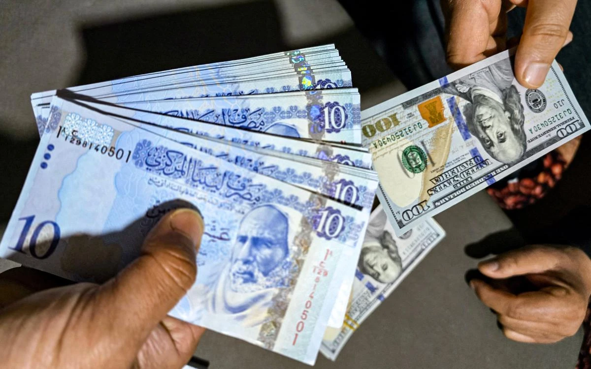 Libyans grapple with fresh currency devaluation