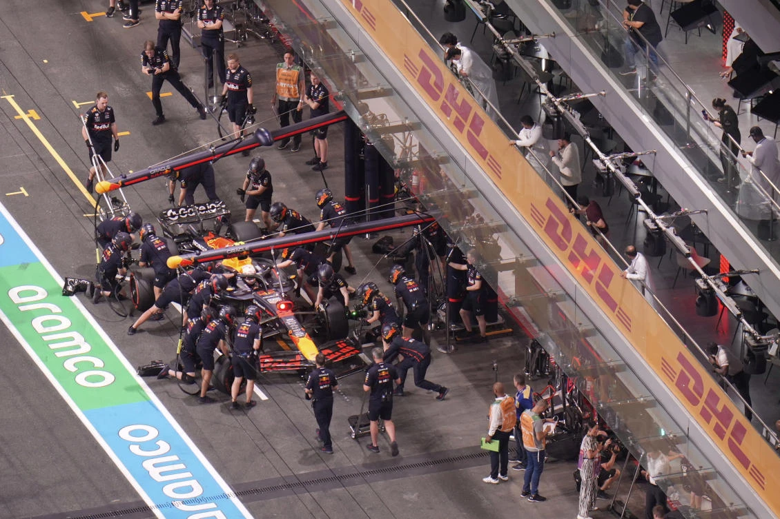 Red Bull driver Yuki Tsunoda of Japan gets a pit stop during the second free practice ahead of the Formula One Saudi Arabian Grand Prix at the Jeddah Corniche Circuit in Jeddah, Apr. 18, 2025. (AP)