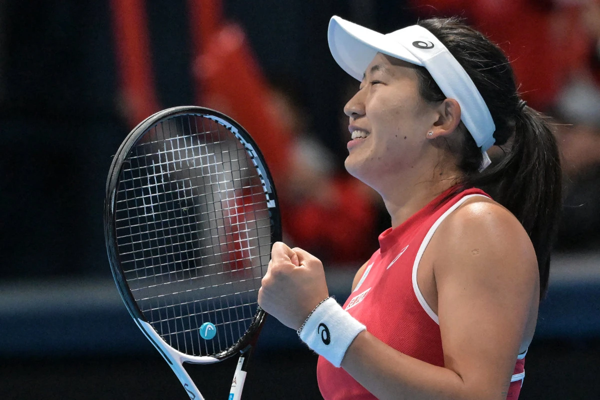 Japan’s Moyuka Uchijima defeated her favorite player Ons Jabeur in the second round before claiming the first top-10 win of her career over world No. 3 Jessica Pegula on Sunday. (AFP file photo)