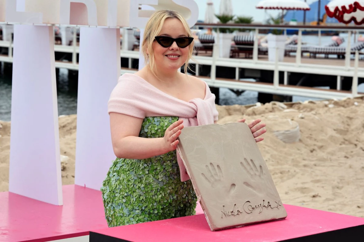 Irish actress Nicola Coughlan – who rose to fame for her role in Netflix hit series “Bridgerton” – was awarded the Commitment Prize by French media company Konbini at Canneseries, where she also gave a career talk. (AFP)