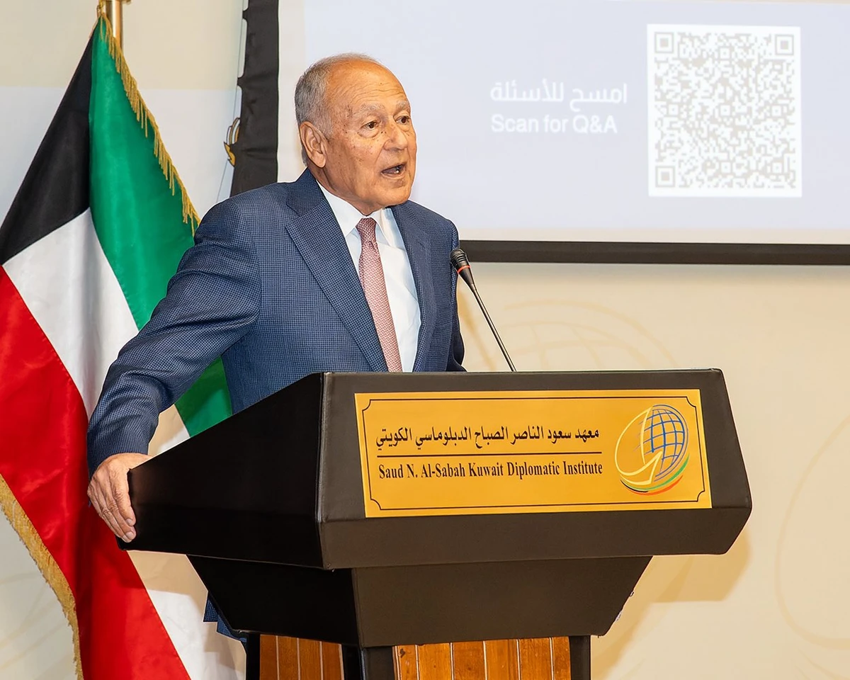 Ahmed Aboul-Gheit, the secretary-general of the Arab League, delivered a lecture at the Saud Al-Nasser Al-Sabah Kuwait Diplomatic Institute on Tuesday. (KUNA)