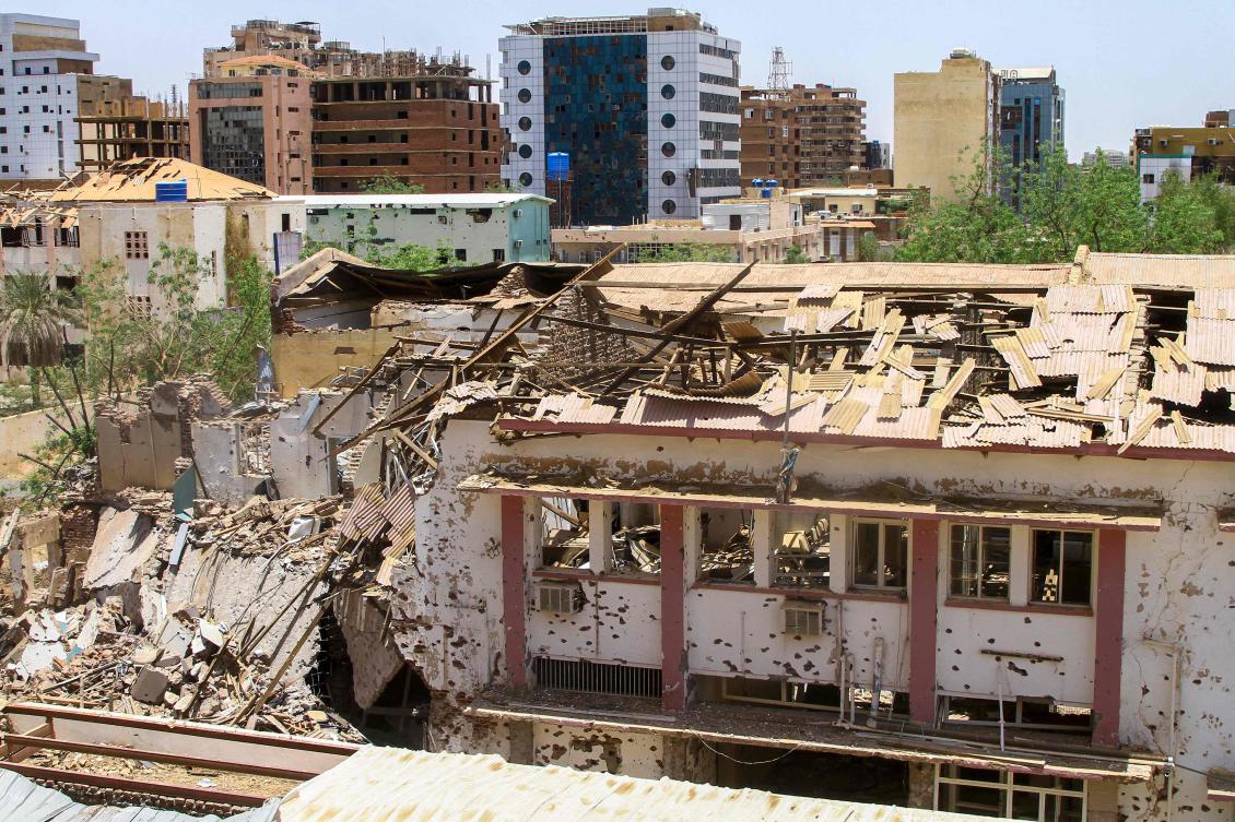 This picture shows a damaged hospital in Khartoum on Apr. 28, 2025. (AFP)