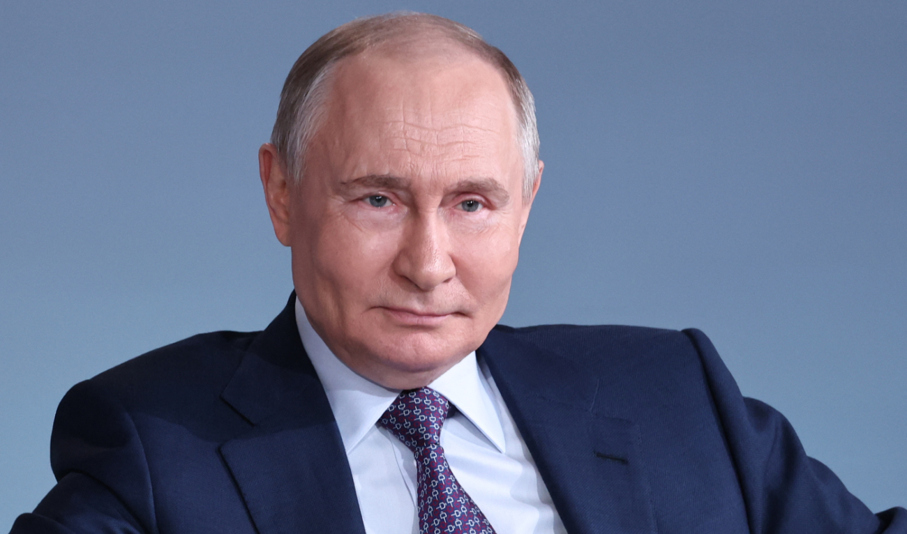 Russia earlier confirmed its readiness to help find a diplomatic solution to the stand-off between Washington and Tehran, and to play any role in the talks. (AFP)