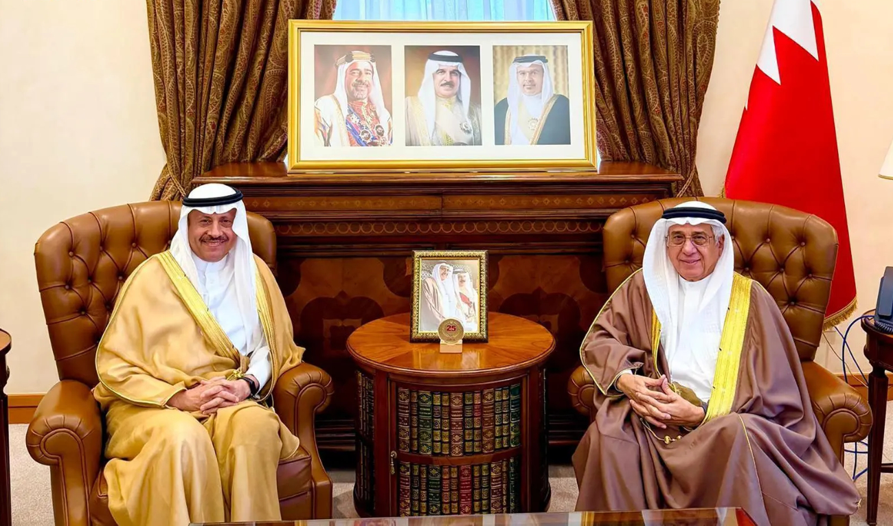 The adviser expressed his pride in the solid fraternal relations and deep-rooted historical ties that bind the two countries. (SPA)