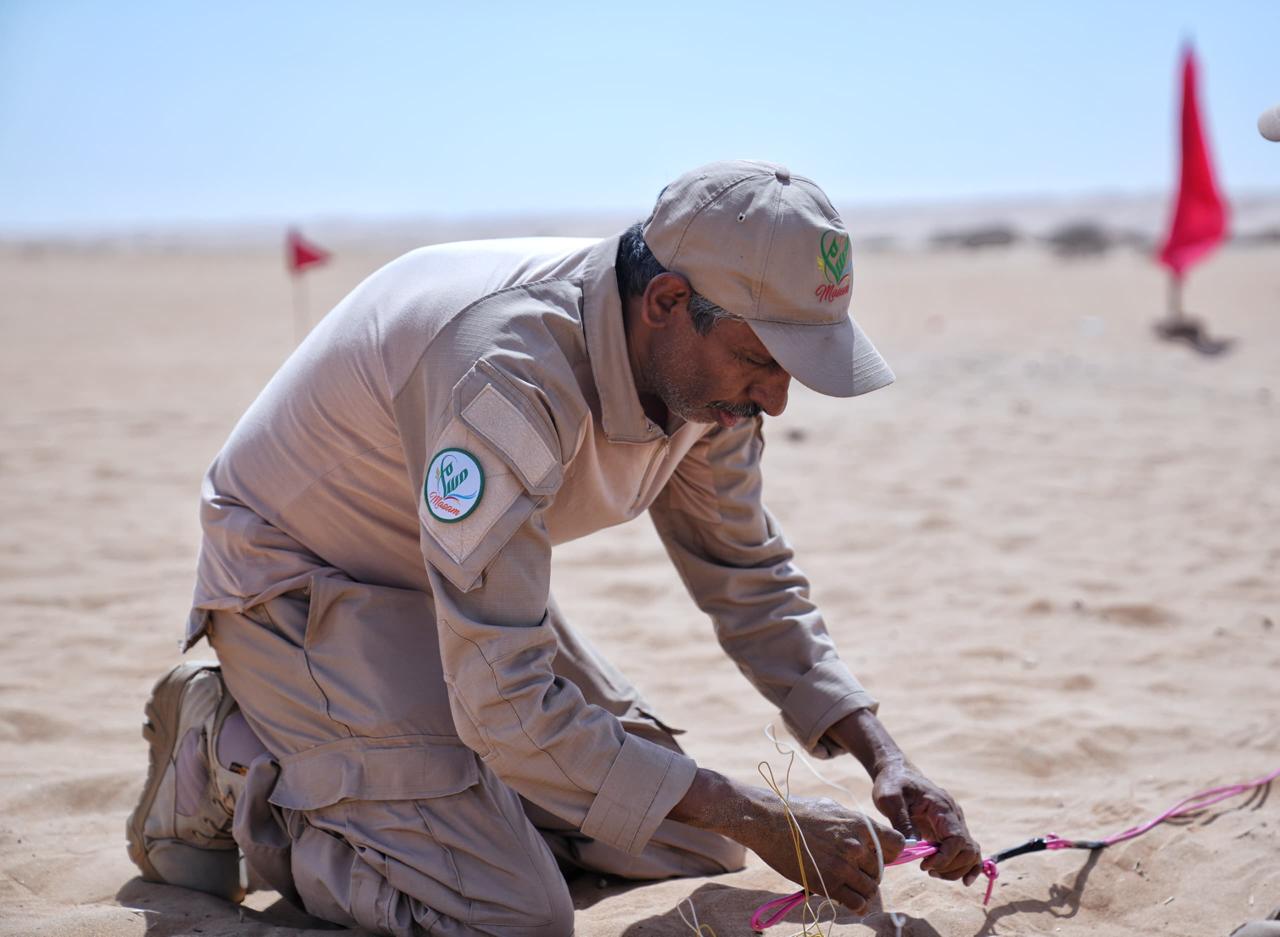 Saudi project destroys 600 more Houthi landmines and other explosives in Yemen