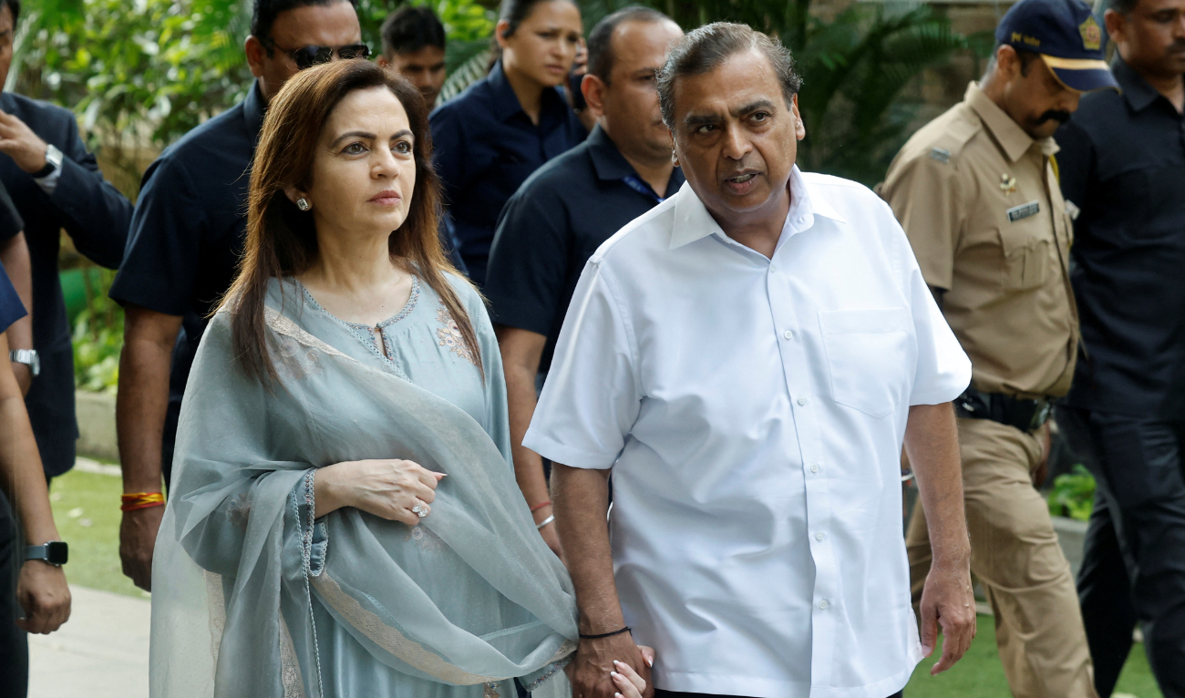 Mukesh Ambani and Nita Ambani attend the final viewing of the former chairman of Tata Group Ratan Tata, in Mumbai, India, October 10, 2024. (REUTERS)