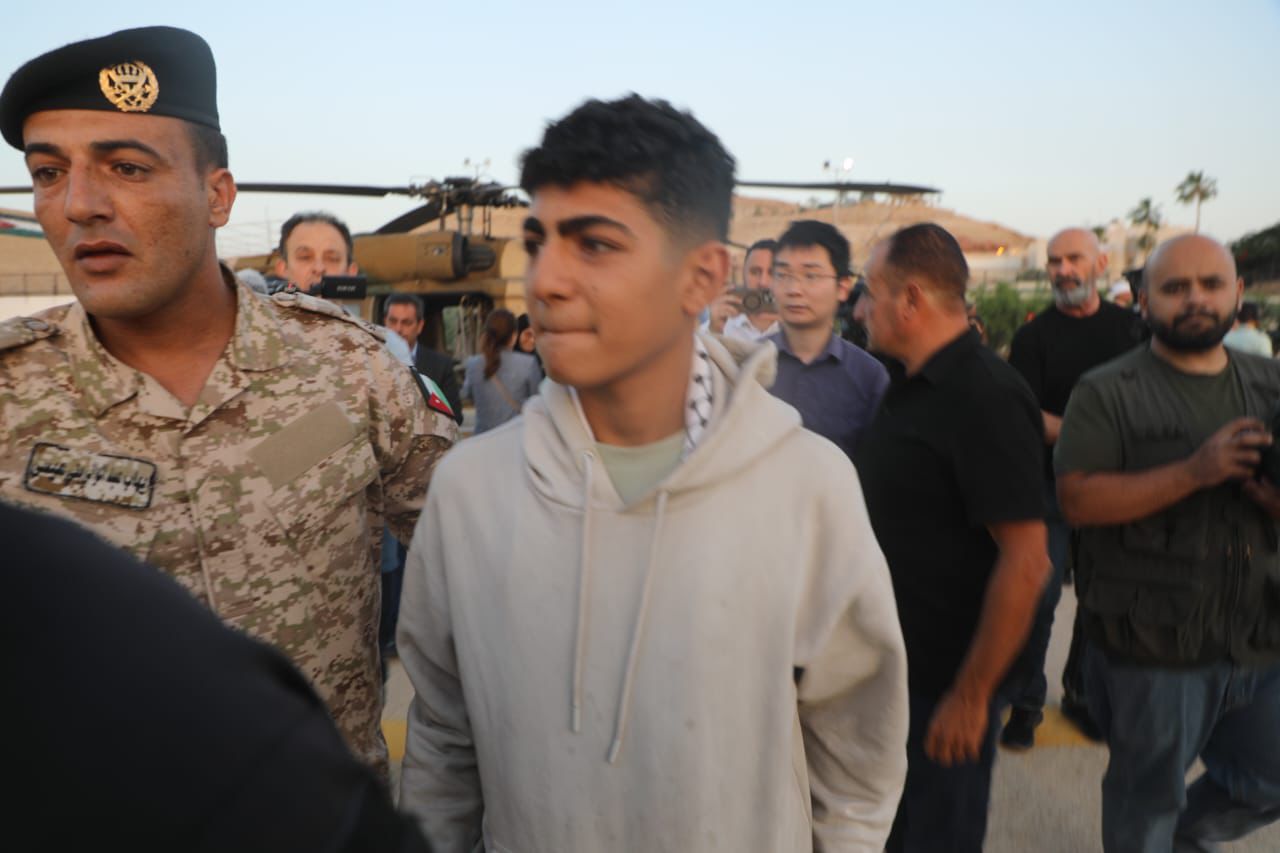 The children and their families were evacuated by the Royal Jordanian Air Force in cooperation with the World Health Organization and the Ministry of Health. (Petra News Agency)