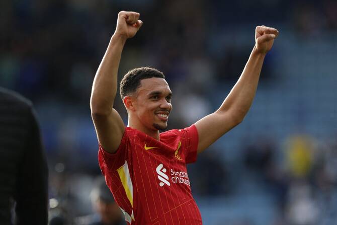 Mohamed Salah has slammed "harsh" Liverpool fans for booing Trent Alexander-Arnold in his first appearance after announcing he will leave the Premier League champions at the end of the season. (AFP/File)