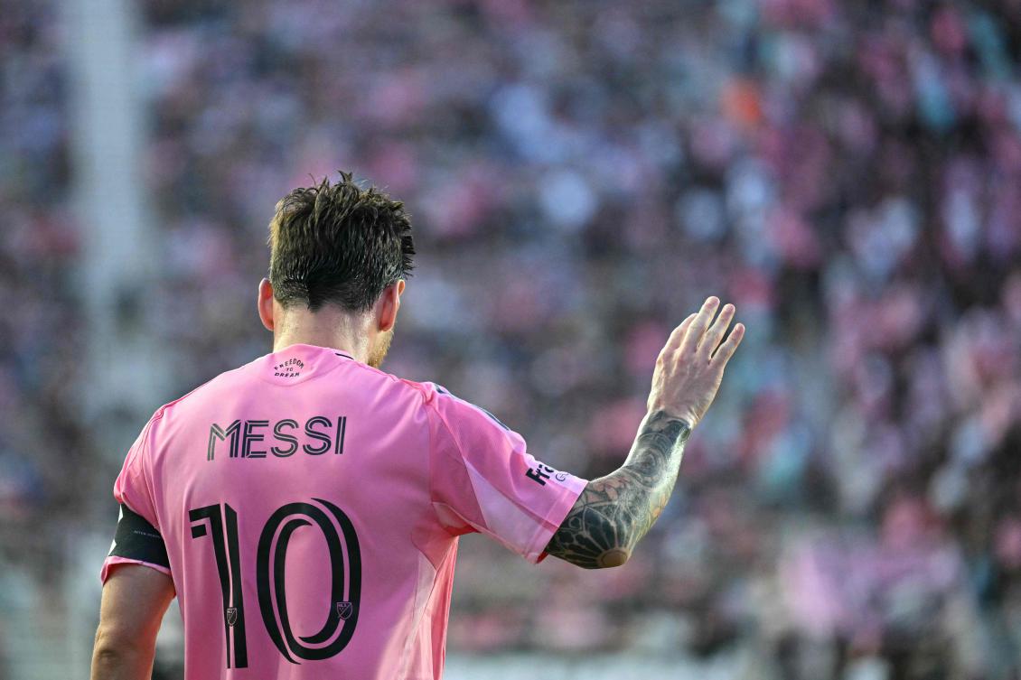 Inter Miami's Argentine forward #10 Lionel Messi waves during the Major League Soccer match between Inter Miami CF and Orlando City SC at Chase Stadium in Fort Lauderdale, Florida, on May 18, 2025. (AFP)