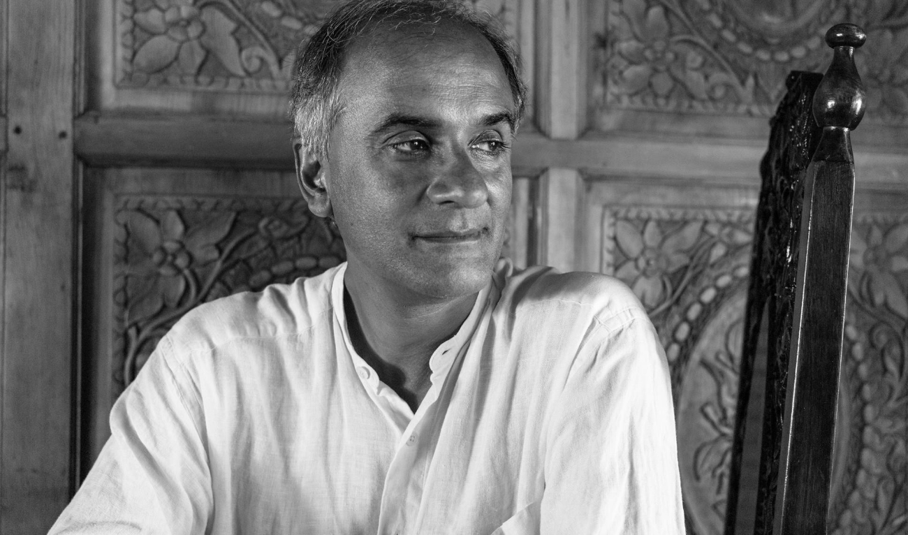 Pico Iyer. (Brigitte Lacombe)
