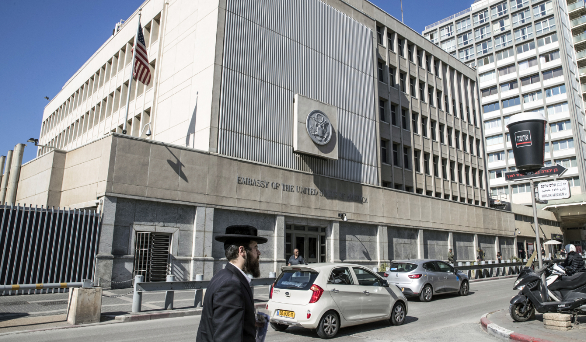 The exterior of the US Embassy building in the Israeli coastal city of Tel Aviv, Israel. (AFP file photo)