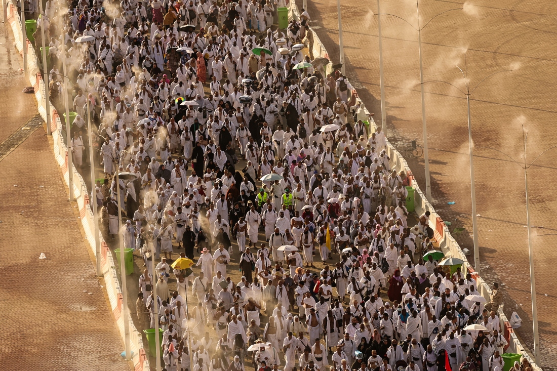 After completing the Hajj, many pilgrims travel to Madinah to visit the Prophet’s Mosque, before heading home. (FILE/AFP)