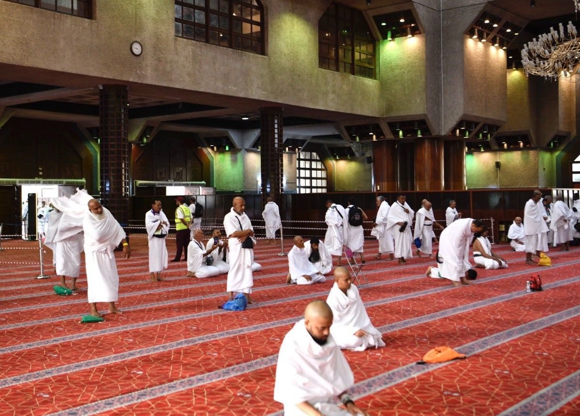 The service provides religious guidance in 10 languages: Arabic, English, French, Turkish, Urdu, Indonesian, Bengali, Hausa, Amharic and Hindi. (Ministry of Islamic Affairs)