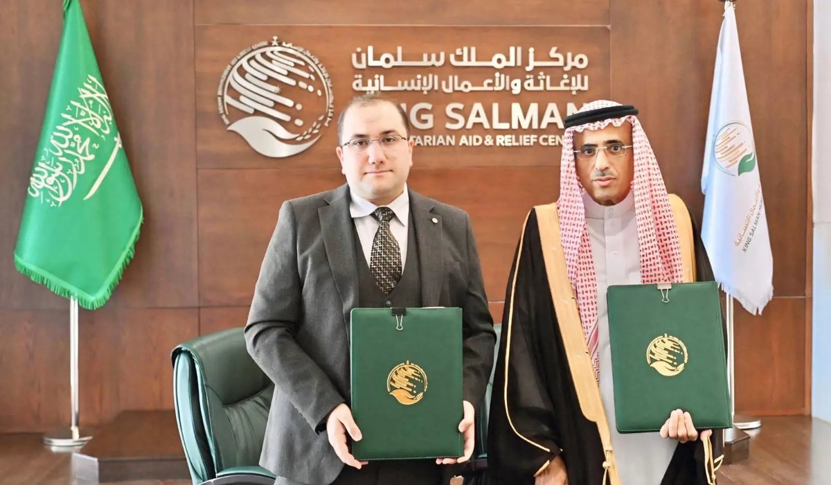 KSrelief signed an agreement with the International Wars and Disasters Victims' Protection Association for the implementation of the second phase of the National Blood Bank in Somalia. (SPA)