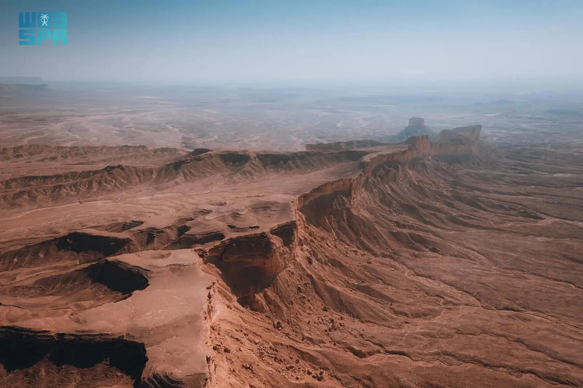 ‘Edge of the World’: Majestic landmark in Tuwaiq mountains