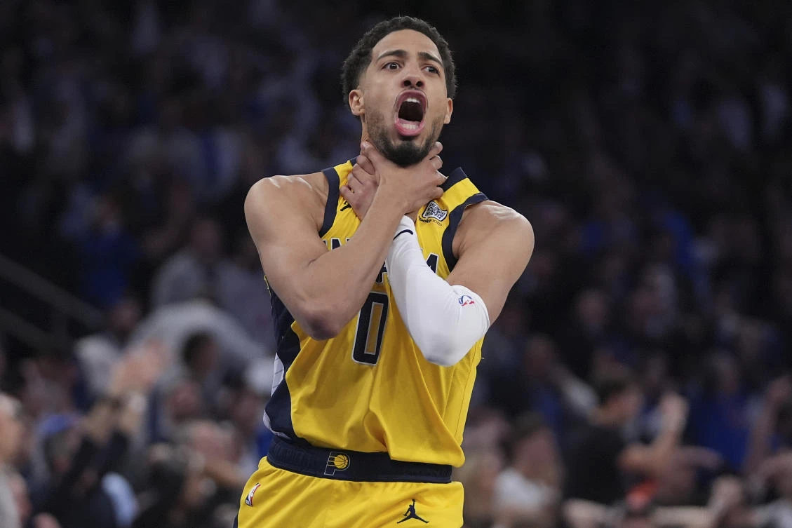 Indiana Pacers guard Tyrese Haliburton makes a choke motion toward the New York Knicks after hitting a shot at the end of the fourth quarter of Game 1 of the NBA basketball Eastern Conference final on May 21, 2025, in New York. (AP)