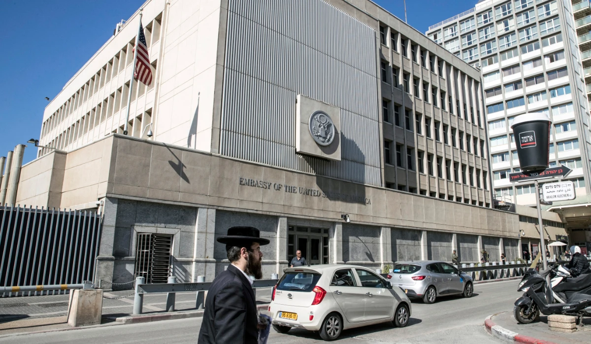 The exterior of the US Embassy building in the Israeli coastal city of Tel Aviv, Israel. (AFP file photo)