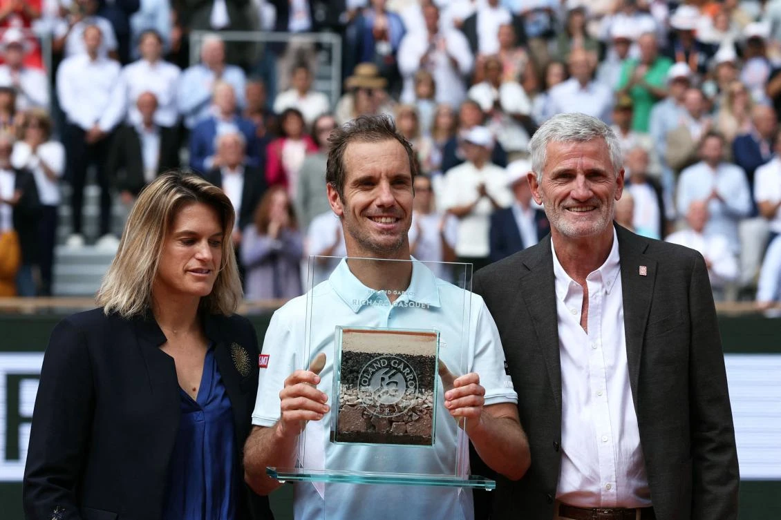 Mauresmo defends French Open schedule and women’s primetime snub