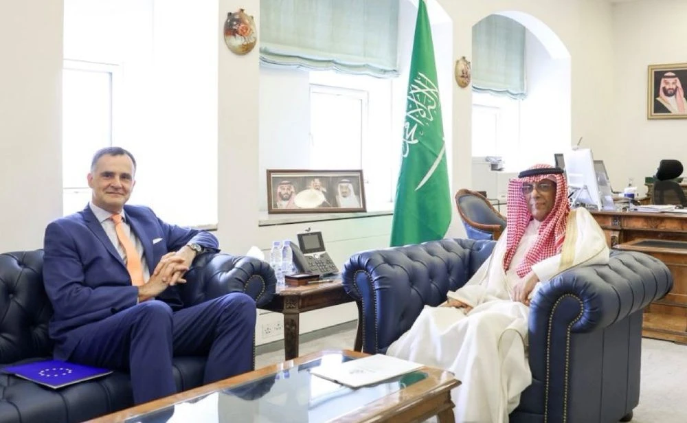 Christophe Farnaud meets with Deputy Minister for International Multilateral Affairs Dr. Abdulrahman Al-Rassi. (X/@EUAmbGCC)