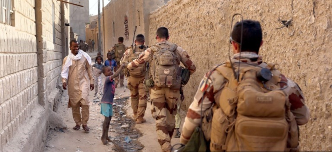 French soldiers of the Barkhane force patrol the streets of Timbuktu, northern Mali. (AFP)