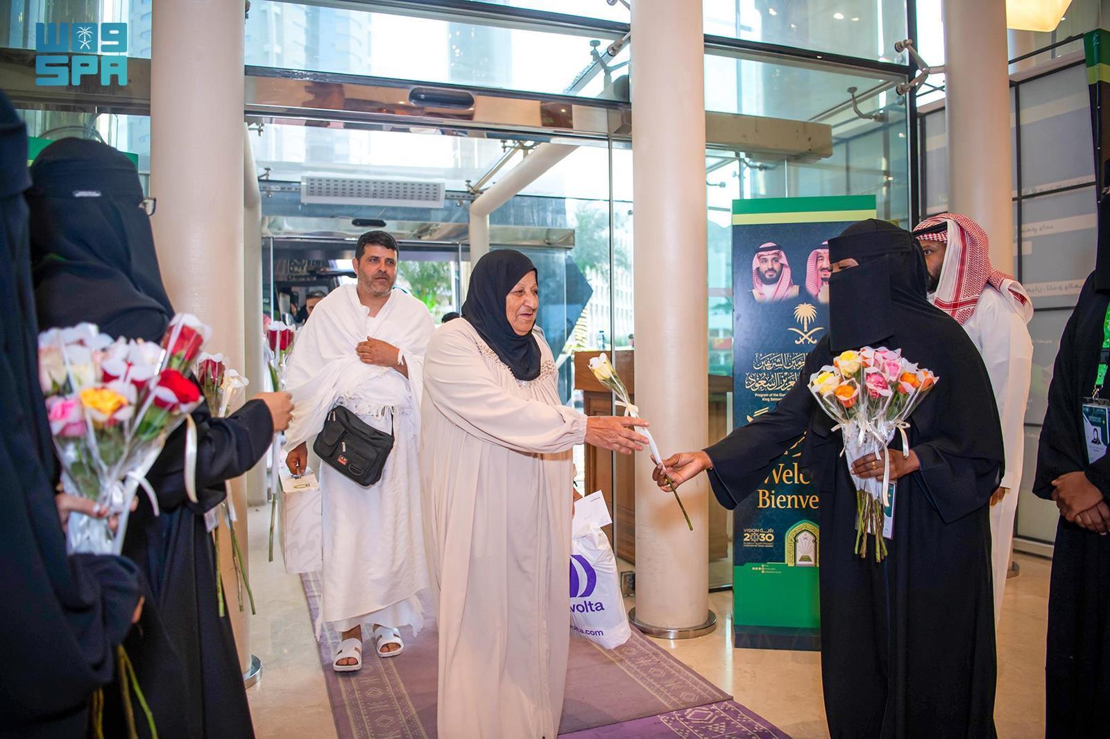 Palestinian pilgrims arrived at King Abdulaziz International Airport in Jeddah on Monday. (SPA)