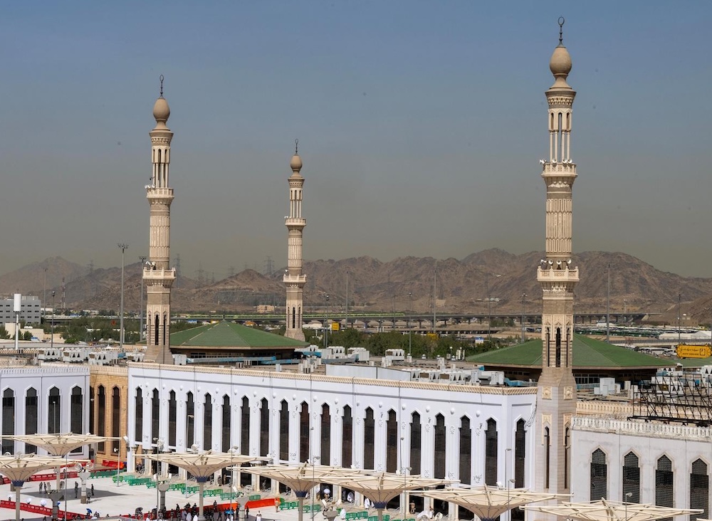 Namirah Mosque draws millions of pilgrims for the Dhuhr and Asr prayers on the Day of Arafat. (SPA)