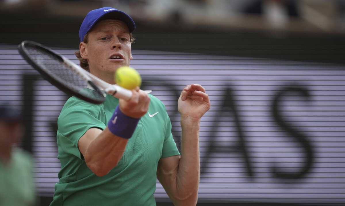 Italy's Jannik Sinner plays a shot against Serbia's Novak Djokovic during their semifinal match of the French Tennis Open at the Roland-Garros stadium in Paris, Friday, June 6, 2025. (AP)