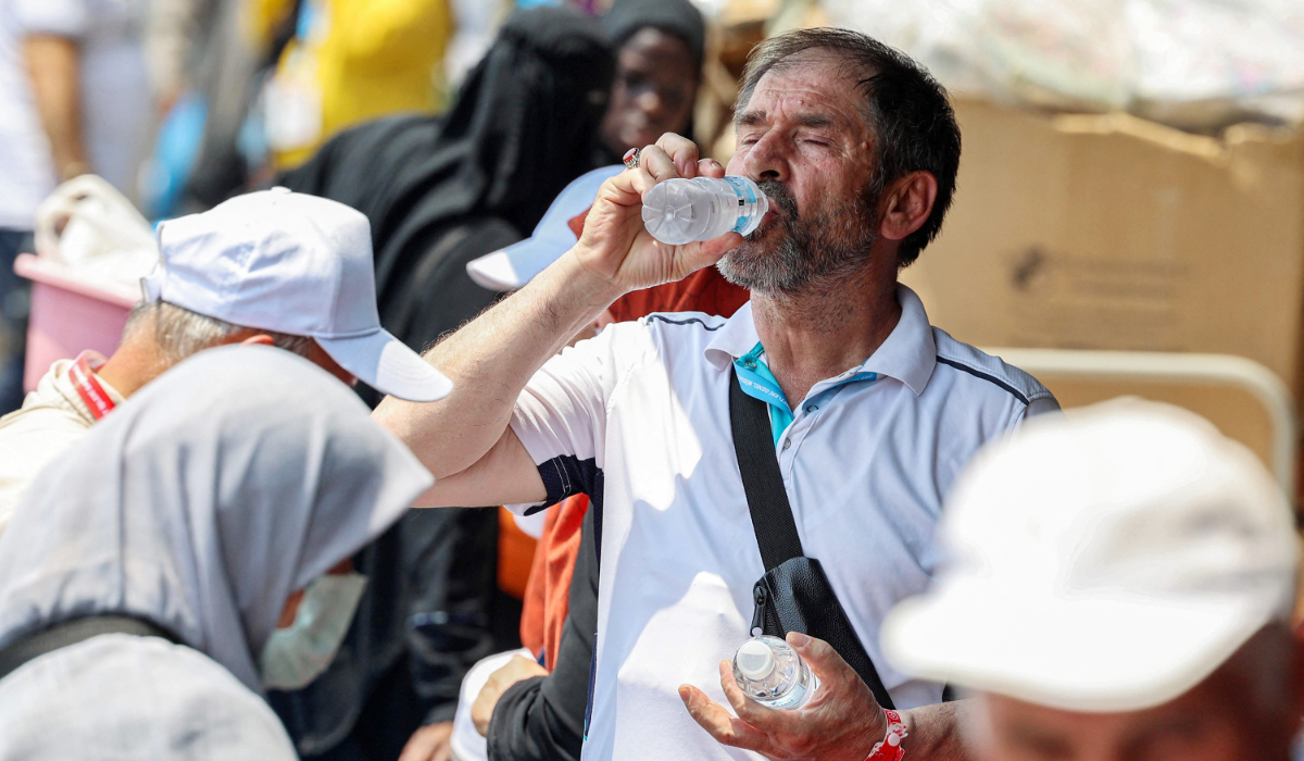 Water will be supplied daily during the post-Hajj season through continuous pumping to the central area and religious sites. (AFP)