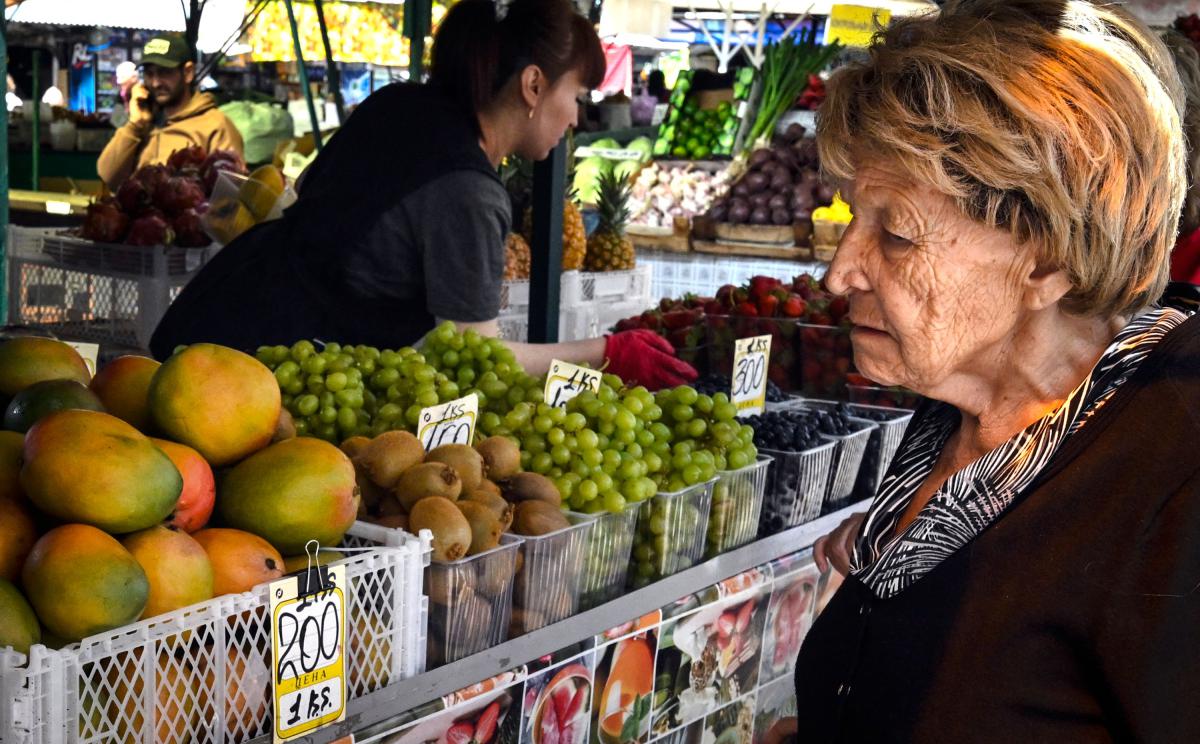 Russia’s Central Bank last week cut interest rates from a two-decade high, saying inflation was starting to come under control although for many hard-pressed Russians, it does not feel that way. (AFP)