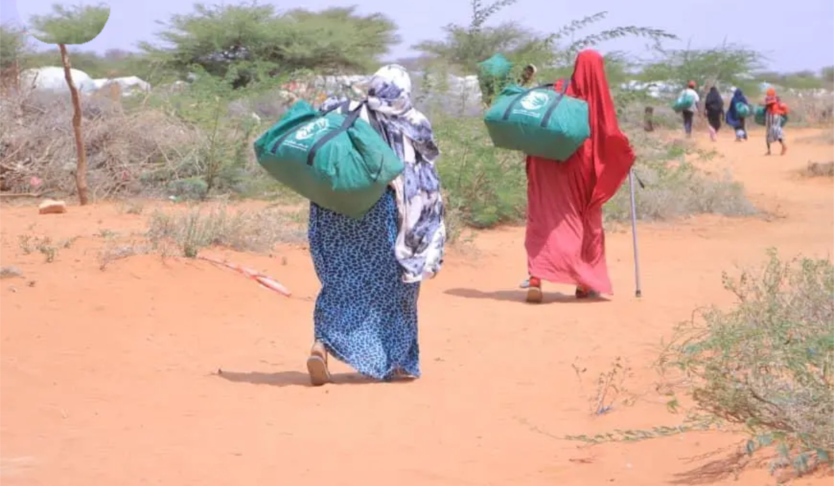 The assistance comes as part of a 2025 initiative to distribute shelter aid to displaced persons in the African country. (SPA)