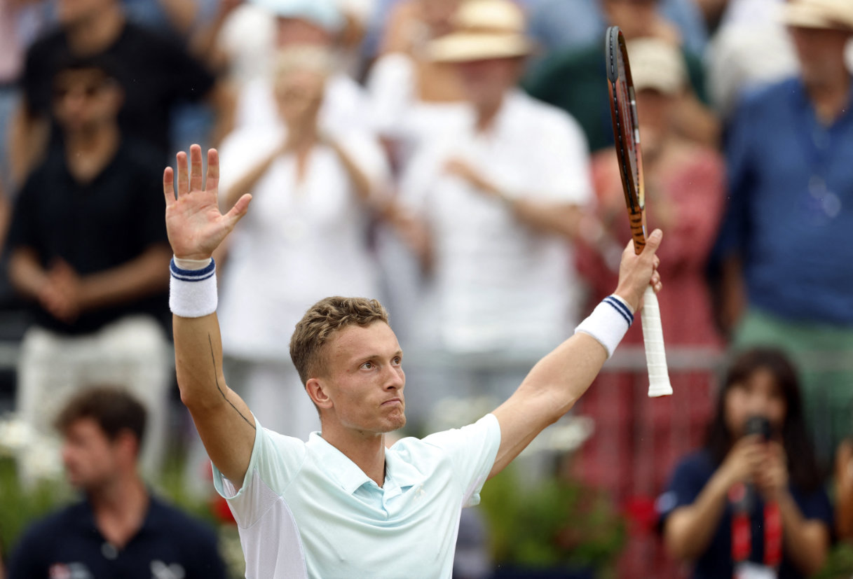 Czech Republic’s Jiri Lehecka celebrates after winning his semifinal match against Britain’s Jack Draper at the Queen's Club Championships in London Saturday. (Reuters)
