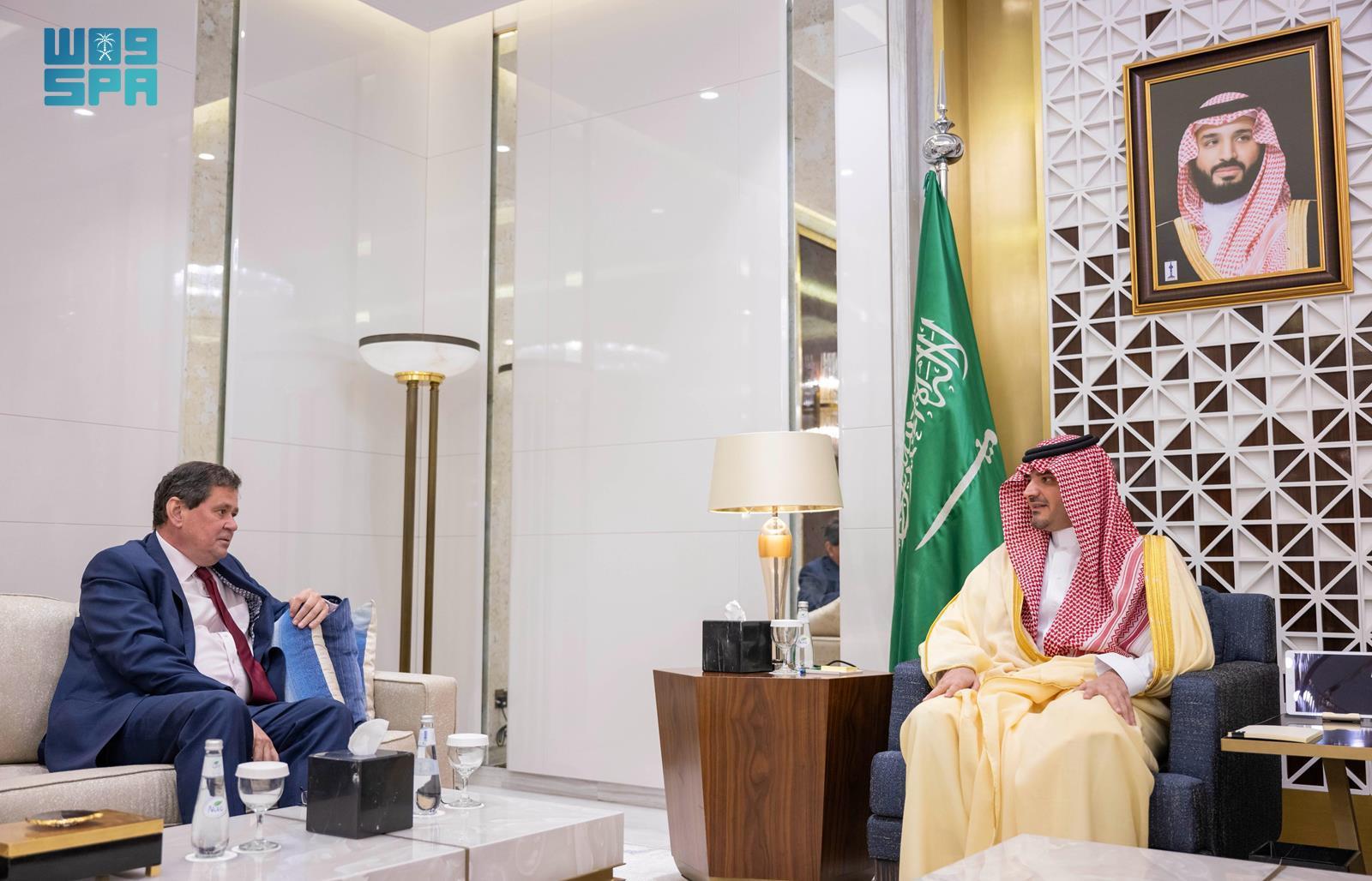 Saudi interior minister meets outgoing UK ambassador in Riyadh