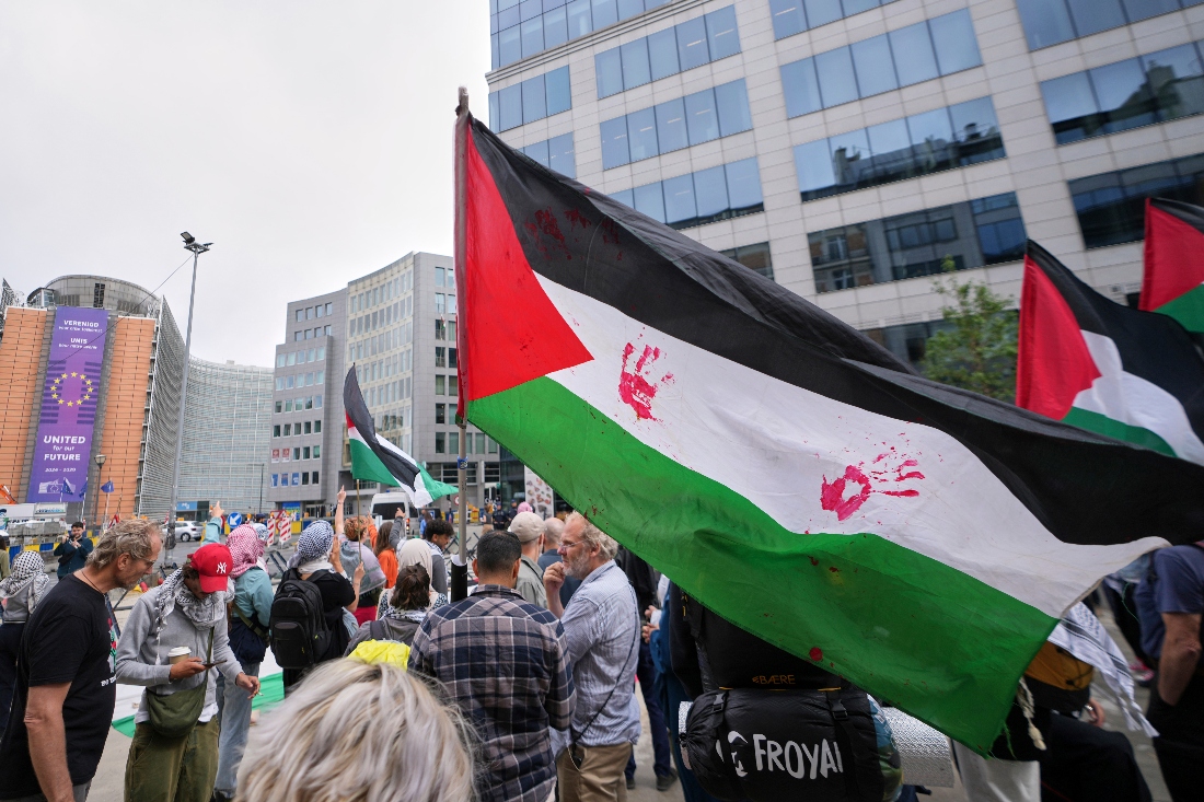 A protest in support of Palestinians outside a meeting of EU foreign ministers at the European Council building in Brussels, Belgium. (AP)