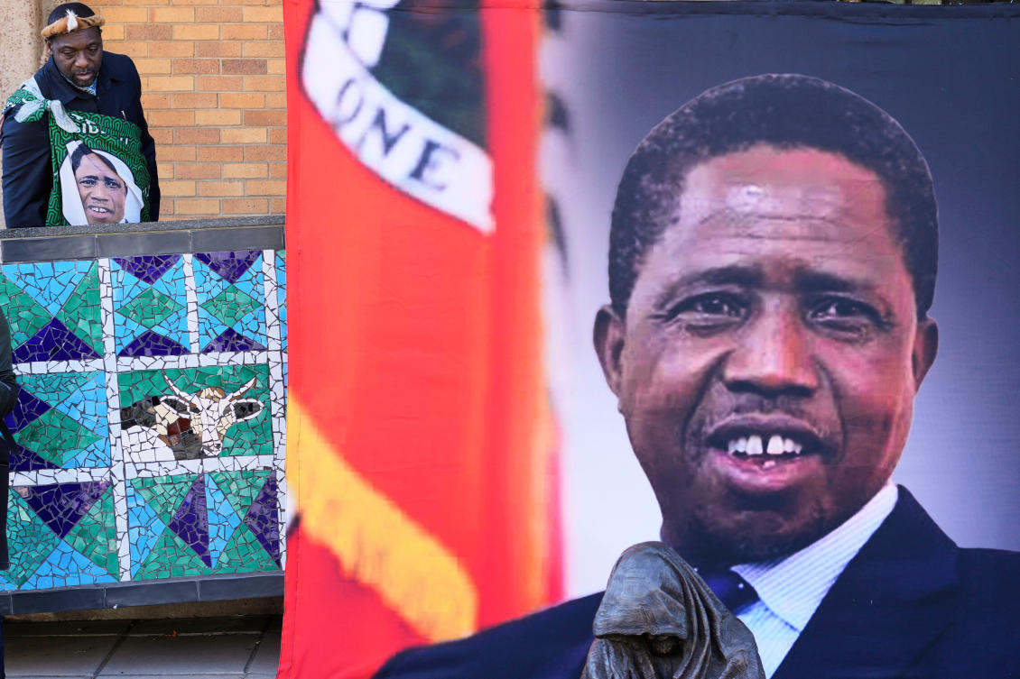 South African court halts burial of Zambian ex-president mid-ceremony