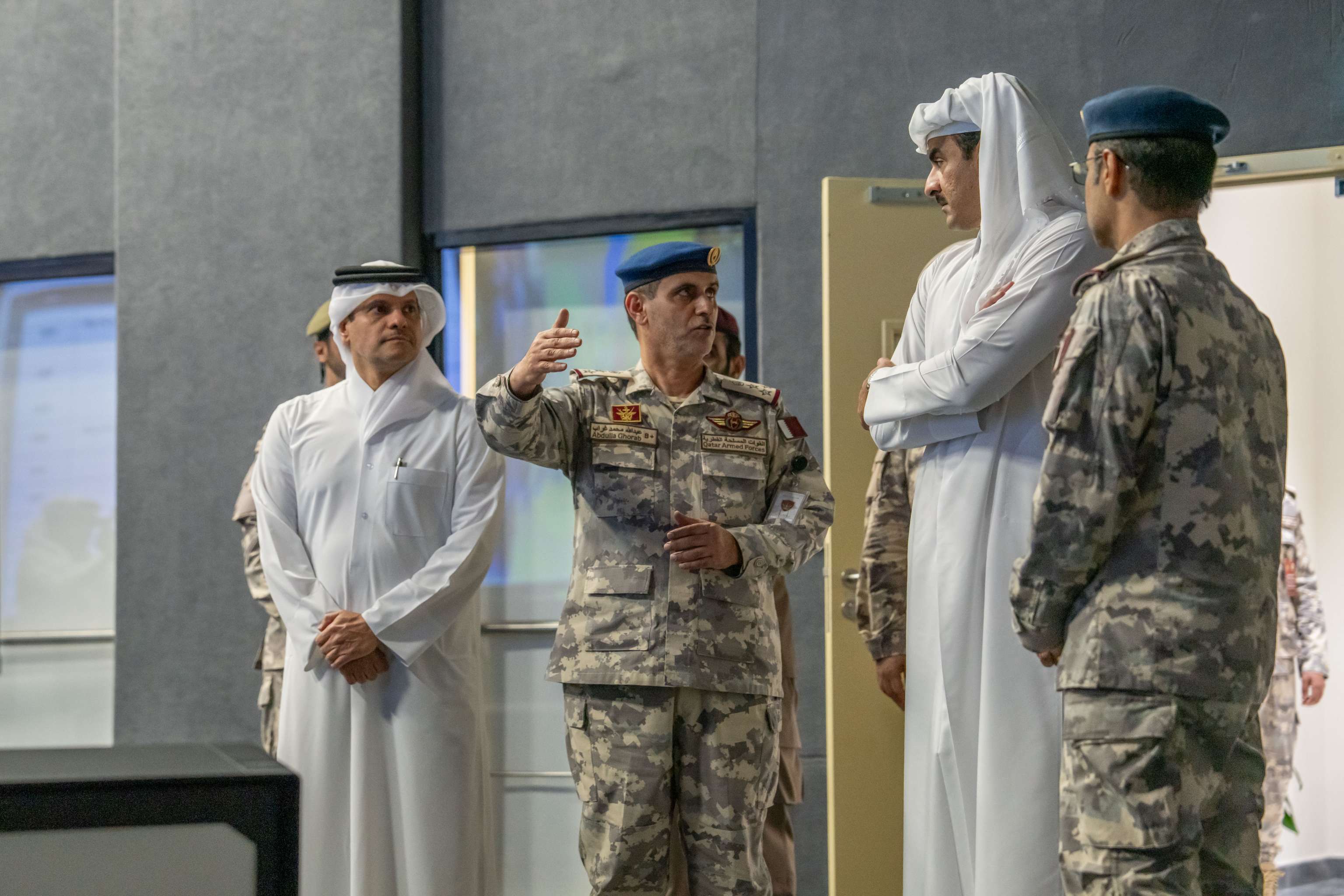 Qatari Emir Sheikh Tamim bin Hamad Al-Thani visited the armed forces' Joint Operations Command. (QNA)