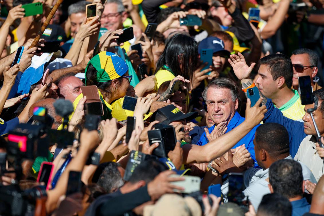 Brazil’s former President Jair Bolsonaro poses for a picture with supporters during a rally on Paulista Avenue in Sao Paulo, Brazil, June 29, 2025. (AFP)