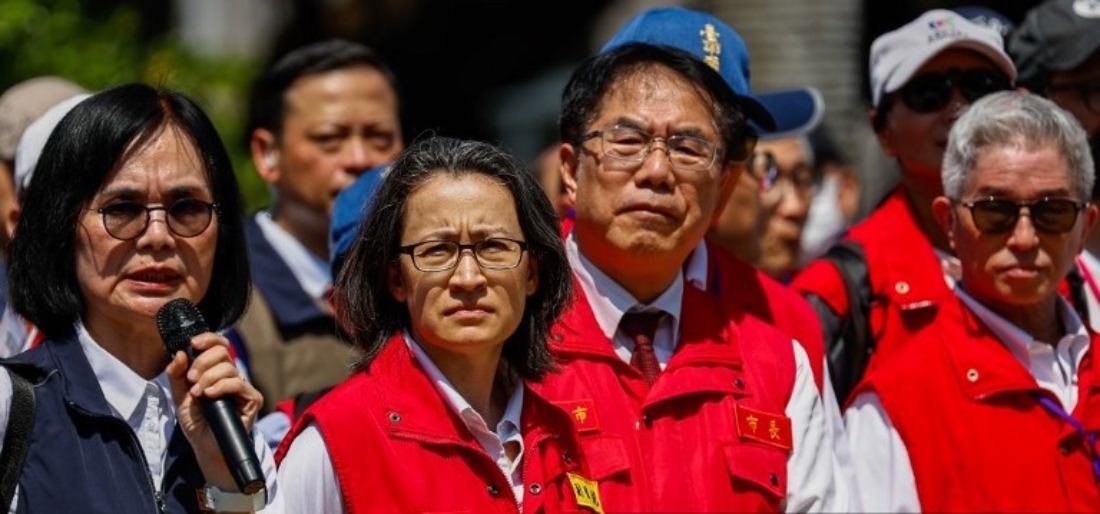 Taiwan Vice-President Hsiao Bi-Khim attends a civil defense drill at a high school in Tainan, Taiwan. (AFP)